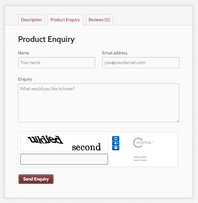 Jak może wyglądać przykładowy formularz na stronie produktu. CAPTCHA jest wbudowana, aby zapobiegać spamowi, woo!