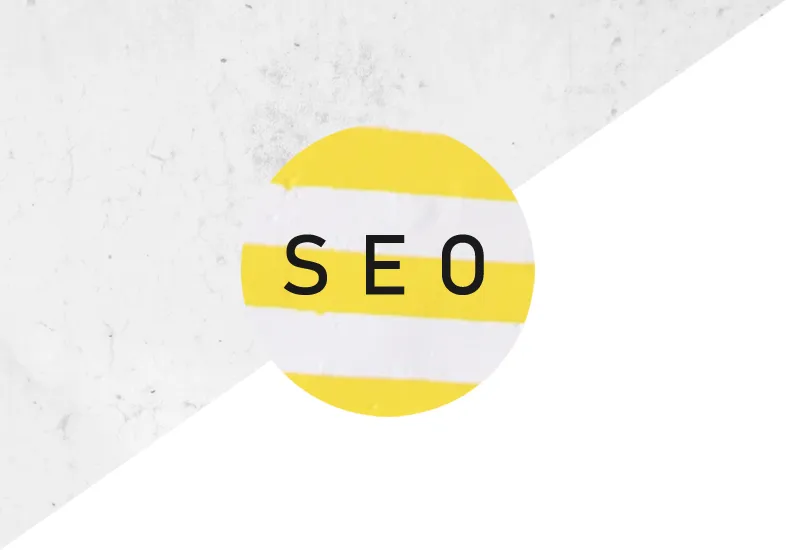 نقش SEO على خطوط بيضاء وسوداء