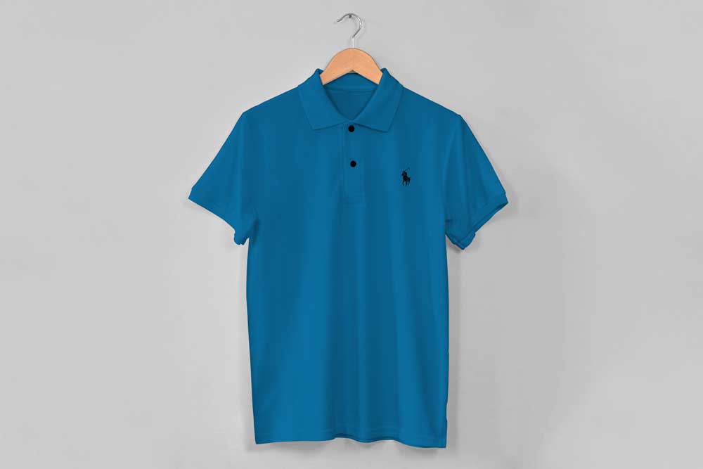 Hängendes Poloshirt-Modell