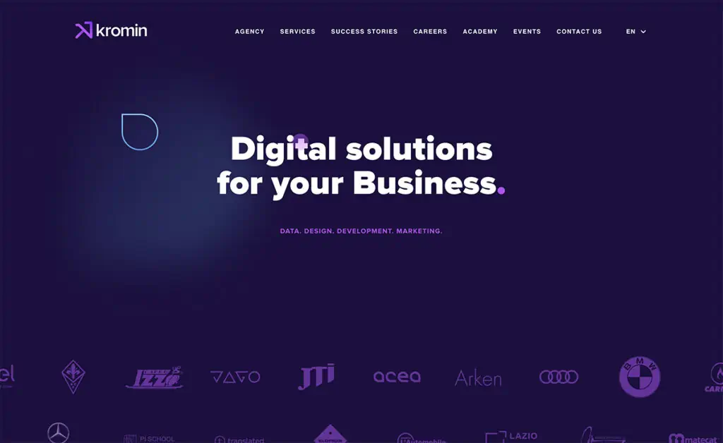 Kromin adalah situs bootstrap yang sangat apik dan kreatif dengan efek mouse yang bagus dan tipografi besar di tengah beranda.