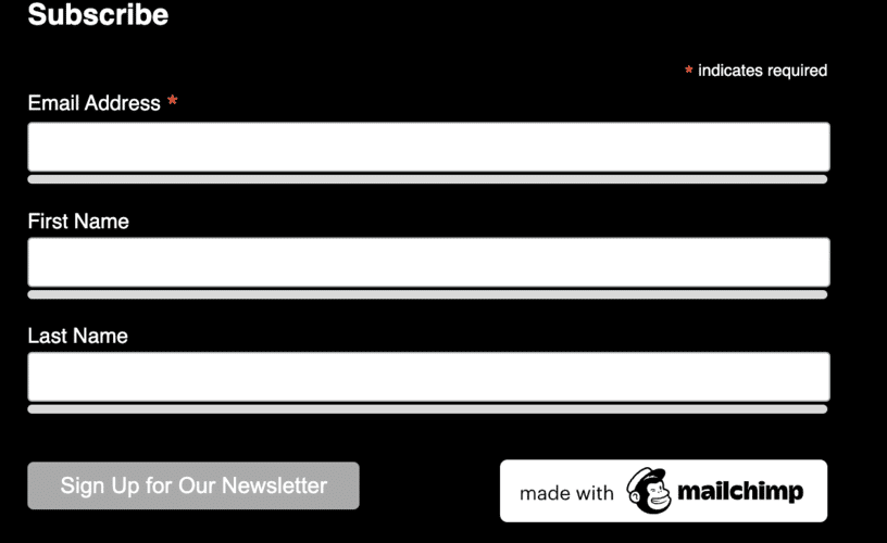 Formulario de Mailchimp con texto en blanco