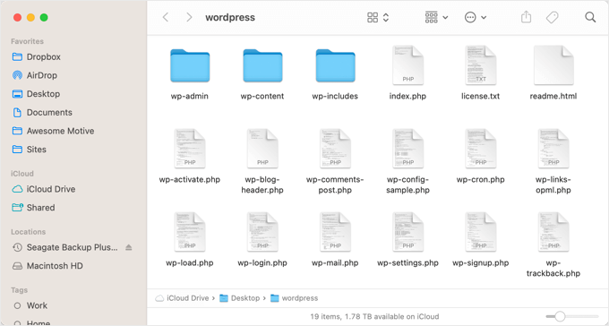 A pasta WordPress descompactada baixada The Downloaded Unzipped WordPress Folder