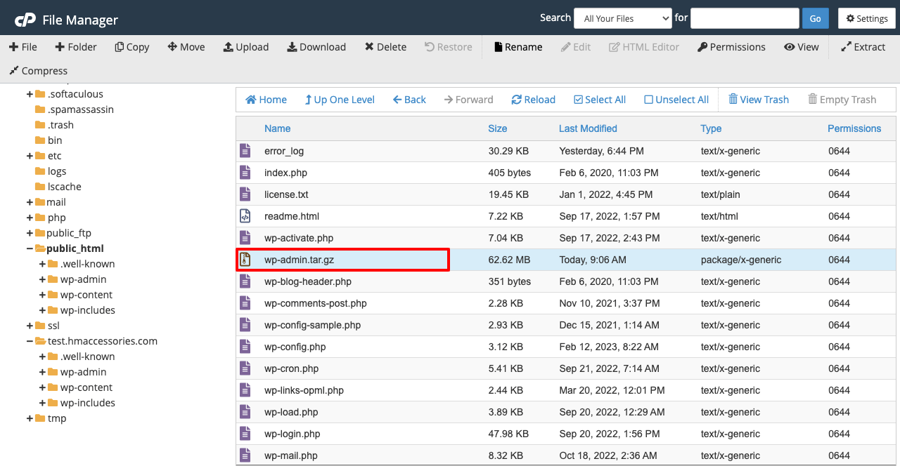 Come clonare un sito WordPress in 3 diversi metodi 7 Files Zipped to be downloaded and clone the site on a different server