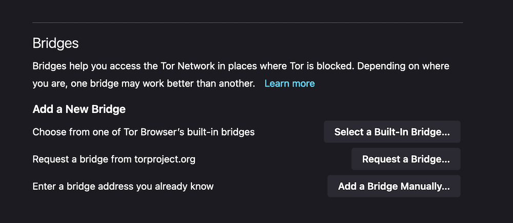 O mică parte a ecranului Tor Browser Connection care arată opțiunile de conectare la poduri. Titlul scrie „Poduri” și există o subsecțiune cu „Adăugați un pod nou”. Există trei opțiuni aici pentru: „Selectați un pod încorporat…”, „Solicitați un pod…” și „Adăugați un pod manual…”