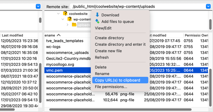 การคัดลอก URL vmc.pem โดยใช้ไคลเอนต์ FTP Copying the vmc.pem URL Using an FTP Client