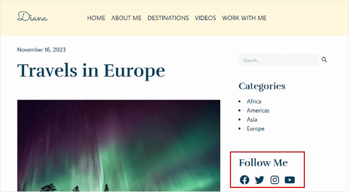 Esempio di come appaiono le icone dei social media nella barra laterale se realizzate con SeedProd Example of what the social media icons in the sidebar look like if made with SeedProd