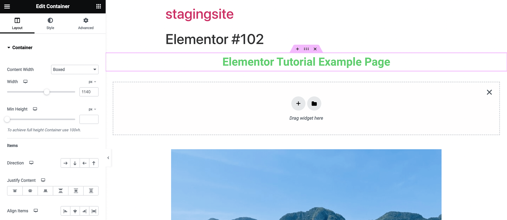 Aggiunta di un contenitore su una pagina Elementor.